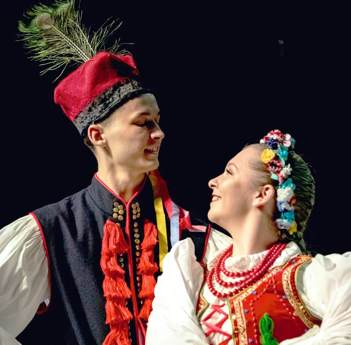 Para taneczna w stroju krakowskim